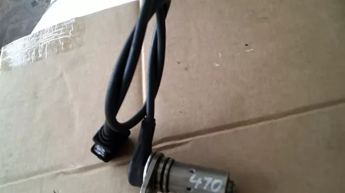 Senzor pentru Audi A4B5 , cod 028907319B [1]