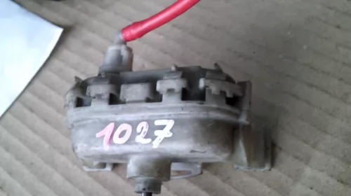 Senzor pentru Audi A4B5 , cod 8D0862153 [2]