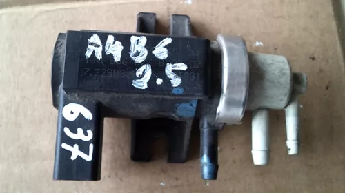 Senzor pentru Audi A4B6 , cod 1J0906627B [1]