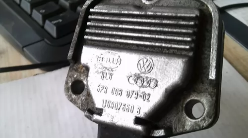 Senzor pentru Audi A4B6 , cod 1J0907660B [2]