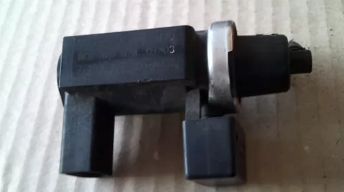 Senzor pentru Audi A4B6 , cod 8E0906628 [2]
