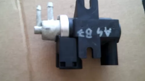 Senzor pentru Audi A4B7 , cod 8E0906627C [2]