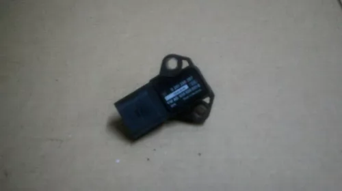 Senzor pentru Audi A4B8 , cod 038906051G [2]