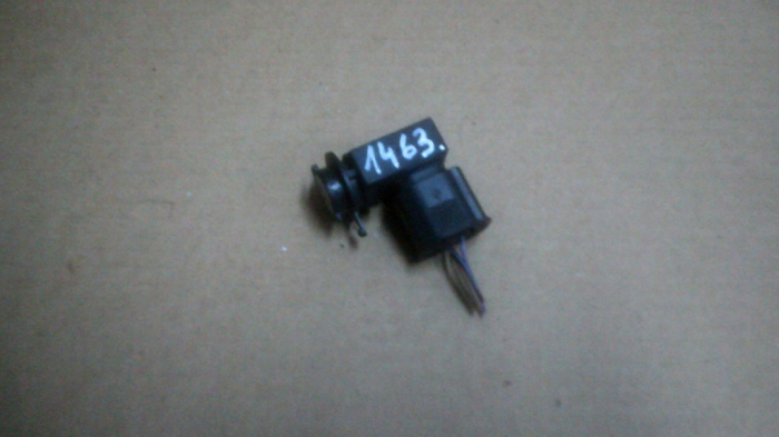 Senzor pentru Audi A4B8 , cod 8K0907659 [3]