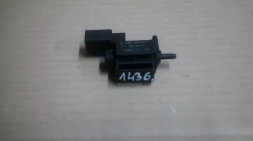 Senzor pentru Audi A6C6 , cod 037906283C [1]