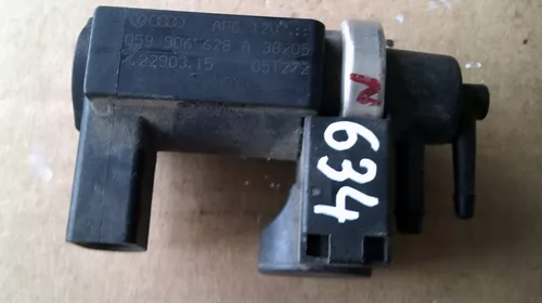 Senzor pentru Audi A6C6 , cod 059906628A [1]