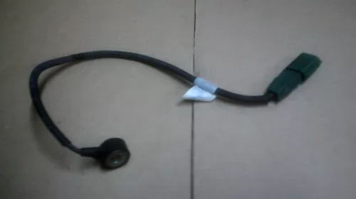 Senzor pentru Audi A6C6 , cod 06E905377A [2]