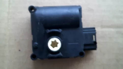 Senzor pentru Audi A6C6 , cod 4F0820511A [2]