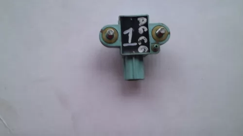 Senzor pentru Audi A6C6 , cod 4F0955557 [1]