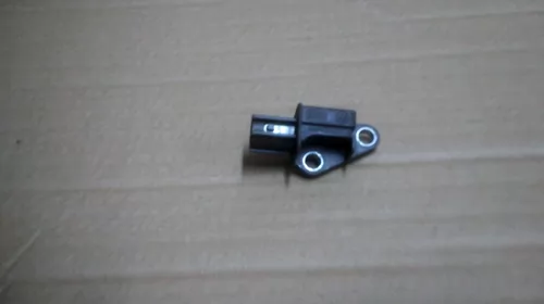 Senzor pentru Audi A6C6 , cod 4L0959651 [2]