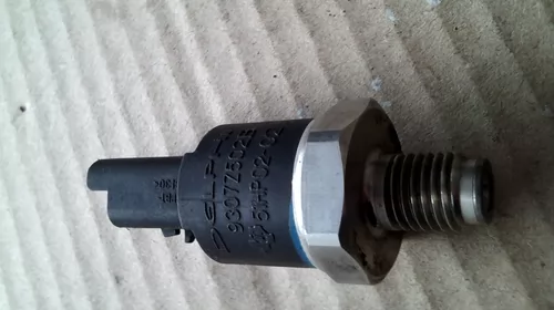 Senzor pentru Ford Mondeo 3, cod 93072502B [2]