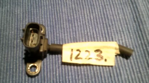 Senzor pentru Toyota Avensis T250, cod 8942120200 89421-20200 [1]