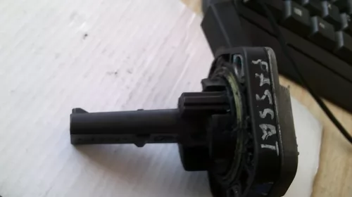 Senzor pentru Volkswagen Passat B5, cod 1J0907660B [1]