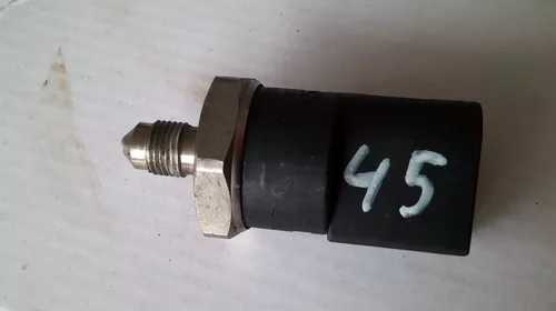 Senzor pentru Volkswagen Passat B6, cod 06D906051A [1]