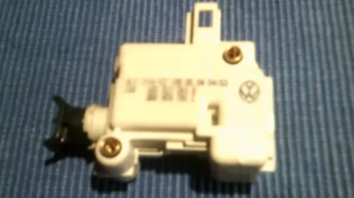Senzor pentru Volkswagen Touareg 7L, cod 3B5827061B [2]