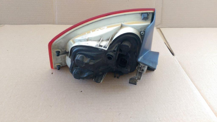 Stop dreapta Audi A4 B7, 8E5945096, berlina / limuzina, an 2004-2008 [3]