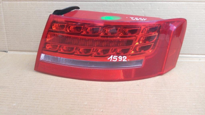 Stop dreapta pentru Audi A5 8T, cod 8T8945096D [1]