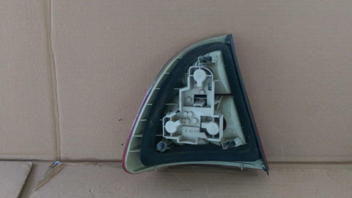 Stop dreapta BMW Seria 3 E46, combi, cu semnalizare alba, 6905630, an 1998-2004 [3]