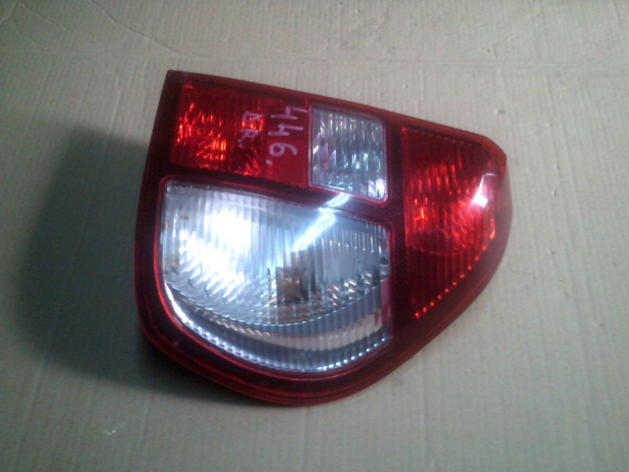 Stop ,tripla dreapta Renault Clio 2, limuzina, sedan, VALEO 2350, an 2002-2005 [2]