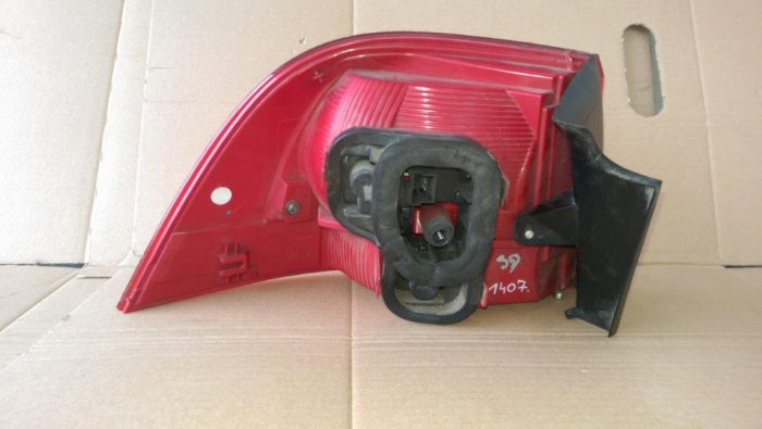 Stop dreapta pentru Volkswagen Touareg 7P, cod 7P6945096D [3]