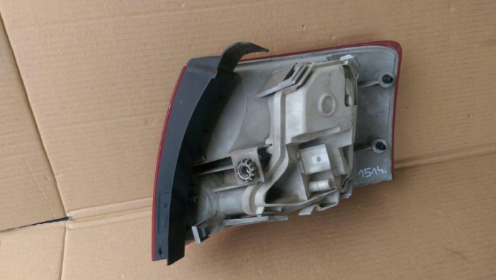Stop stanga pentru Audi A4 B7, break, cod 8E9945095E , 8E9945095E [3]