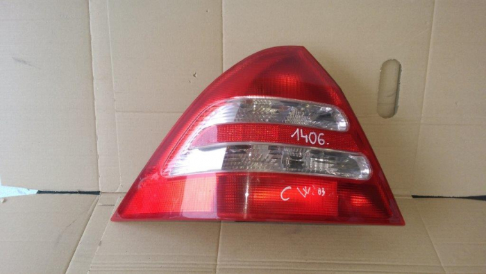 Stop stanga pentru Mercedes C-Class W203, cod 2038200164L [1]