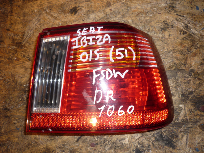 Stopuri Dreapta pentru SEAT IBIZA 6K, cod 6K6945096J [1]
