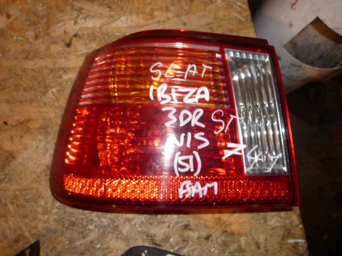 Stopuri Stanga pentru SEAT IBIZA 6K, cod 6K6945095J [1]