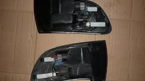 Stopuri Stanga pentru Toyota Lucida [2]
