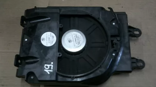 Subwoofer pentru BMW Seria 5 E60, E61 cod 6929100 [1]