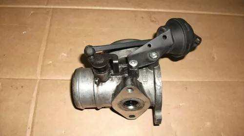 Supapa EGR pentru Audi A2 , motorizare 1.4 Diesel, cod 045131501D , 038129637C [2]