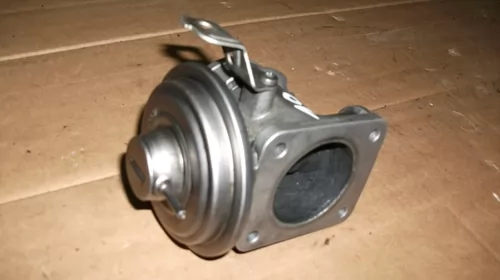 Supapa EGR pentru BMW Seria 3 E46, motorizare 2.0 Diesel, cod 7785452 [2]