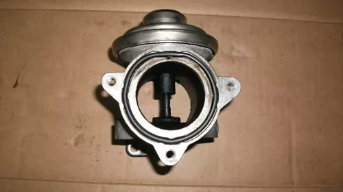 Supapa EGR pentru Volkswagen Fox , motorizare 1.4 Diesel, cod 045131501F , 045129637A [2]