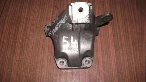 Suport dreapta pentru Audi A4B6 , motorizare 2.5 diesel, cod 8E0199308J [1]