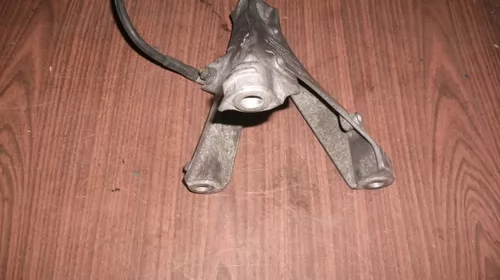 Suport dreapta pentru Audi A4B7 , motorizare 2.0 diesel, cod 8E0199308AF [2]