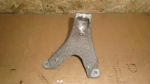 Suport dreapta pentru Audi A4B7 , motorizare 2.0 diesel, cod 8E0199308AR [2]