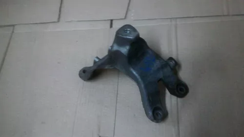 Suport dreapta pentru Audi A4B8 , motorizare 2.0 diesel, cod 8K0199308AL [1]