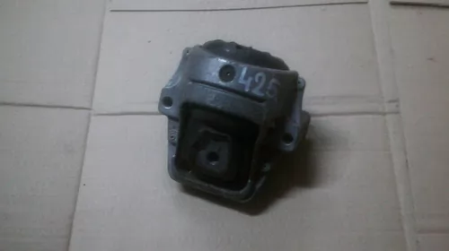 Suport dreapta pentru Audi A4B8 , motorizare 2.0 diesel, cod 8K0199381GK [1]