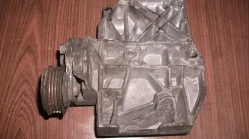 Suport pentru Audi A4B6 , motorizare 1.9 diesel, cod 038260885C [2]