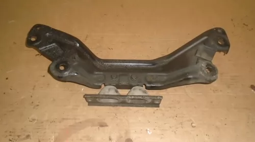 Suport pentru Audi A6C6 , motorizare 3.0 diesel, cod 4F0253071A [2]
