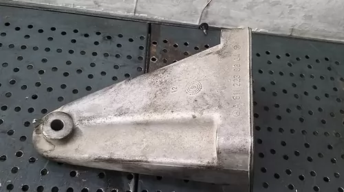 Suport pentru Mercedes C-class W203, motorizare 2.2 diesel, cod A6112230804 [2]