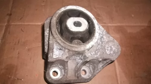 Suport pentru Volkswagen Phaeton , motorizare 3.0 diesel, cod 3D0599133A [2]