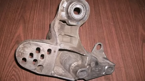 Suport stanga pentru Audi A4B7 , motorizare 2.0 diesel, cod 8E0199351 [2]