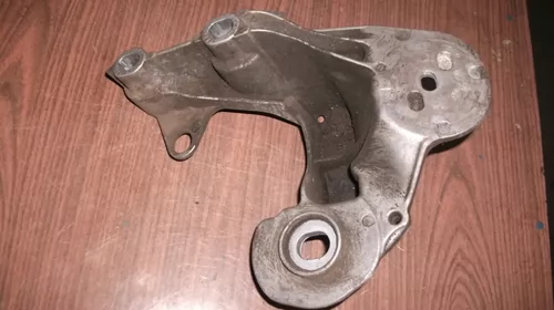 Suport stanga pentru Audi A6C6 , motorizare 2.0 diesel, cod 4F0199351E [2]