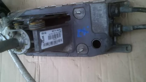 Timonerie pentru Volkswagen Golf 5, motorizare 1.9 Diesel, cod 1K0711061B [3]