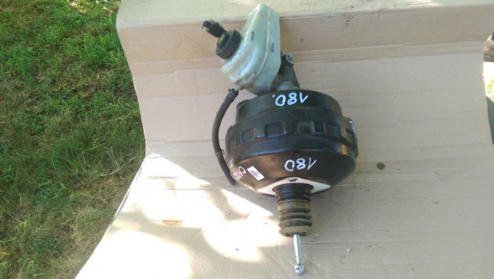 Tulumba pentru Volkswagen Golf 5, cod 1K2614105T [1]