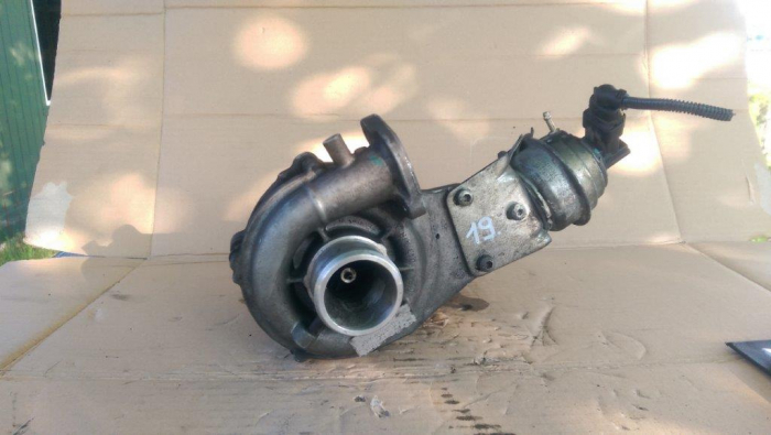 Turbosuflanta pentru Fiat Bravo , motorizare 1.6 diesel, cod 55220701 [3]