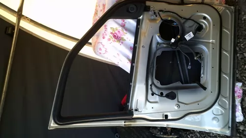 Usa fata stanga pentru Land Rover FreeLander 2 [2]