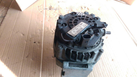 Alternator Mercedes E-Class W212, motor 2.2cdi, 180A, cod A0009067900, FG18S077, an 2009-2016, cu defect la carcasa conform poze [3]