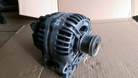 Alternator  VW Golf 6, motor 1.4tsi, 140A, cod 03C903023S, an 2008-2015 [2]